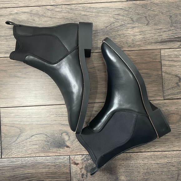Leather Chelsea boots - Picture 4 of 9